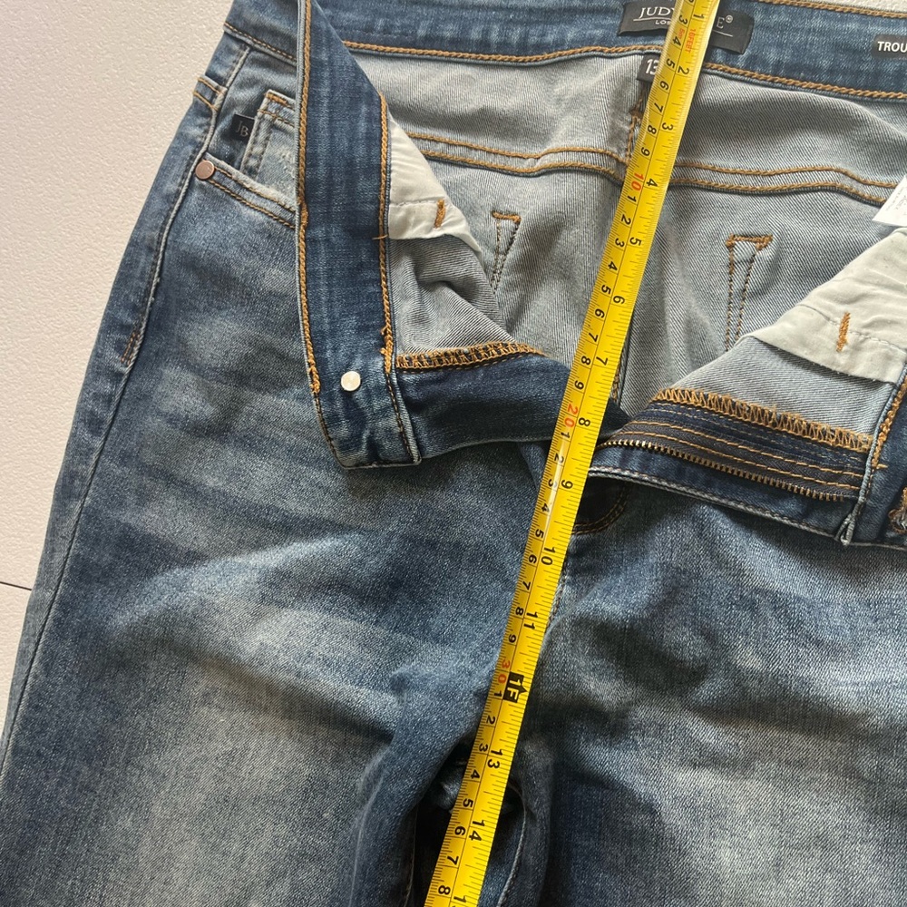 Judy Blue Medium Blue Flare Jeans - Faded Wash - Picture 6 of 7